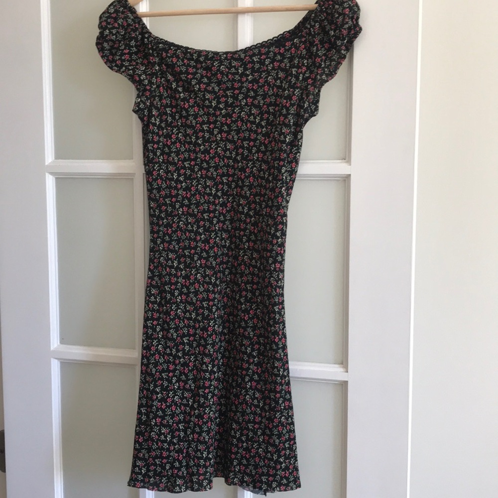 Super cute off the shoulder floral dress